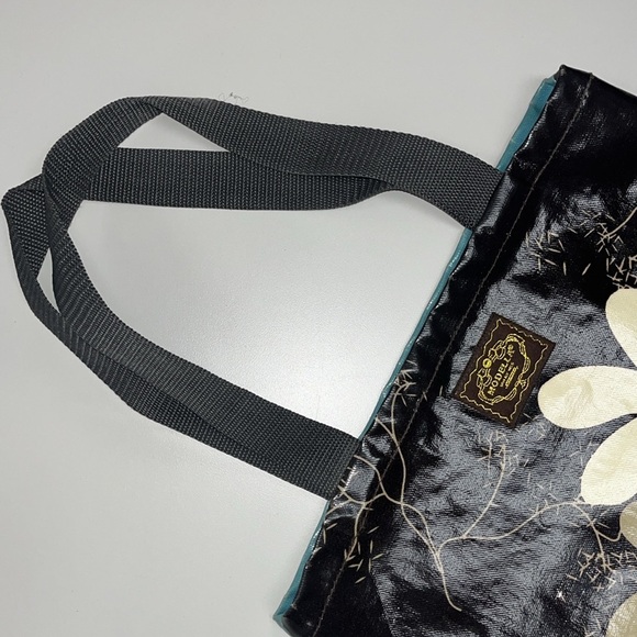 Modella plastic coated heavy fabric tote bag / brown and blue florals - Picture 4 of 8